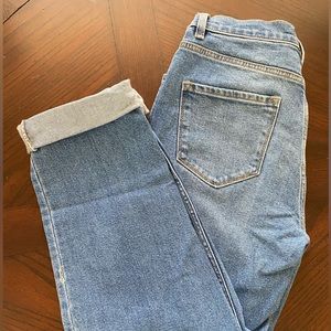Fashion Nova high waisted denim jeans, mom jean/boyfriend jean type fit.
